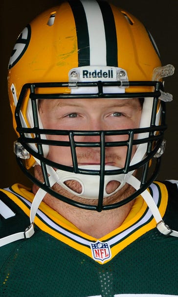 RT Bryan Bulaga returns to Packers practice after knee surgery